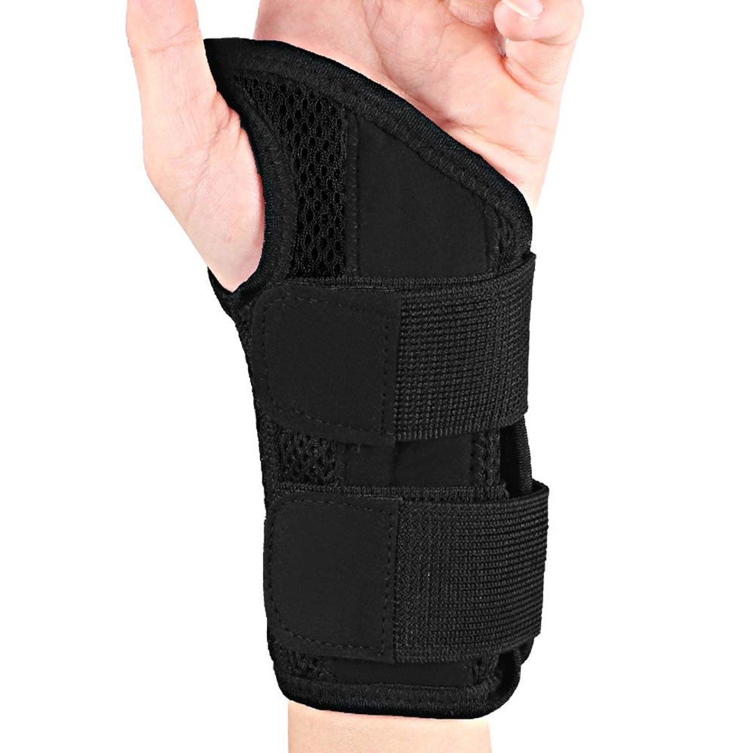 Carpal Tunnel Wrist Brace Support With Metal Stabilizer-Right(S/M ...