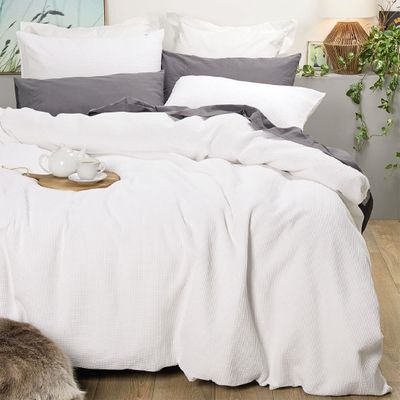 Quilts Comforters Shop Home Living Bedding Quilts