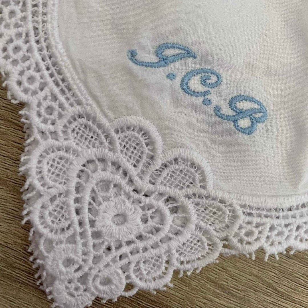 Lace wedding handkerchief in 100% cotton "Angelica", Frenelle, hi-res